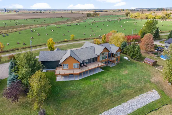 231 Finnerty RD, Whitewater Region, ON K0J 1K0