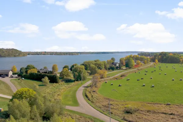 231 Finnerty RD, Whitewater Region, ON K0J 1K0