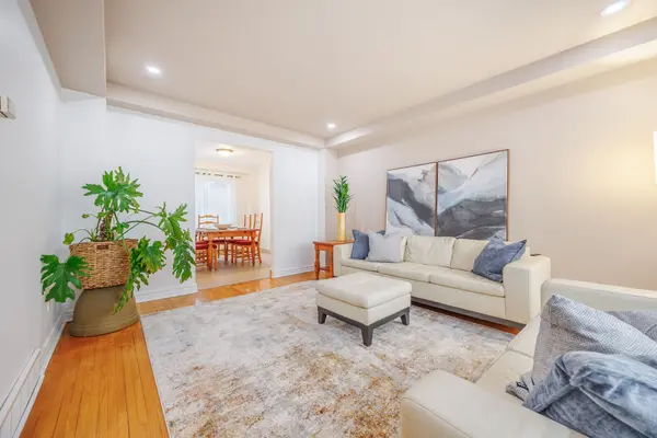 6760 Wilinger ST, Niagara Falls, ON L2J 2B3