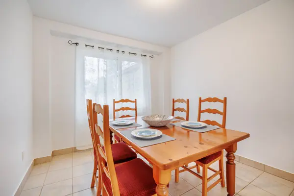 6760 Wilinger ST, Niagara Falls, ON L2J 2B3