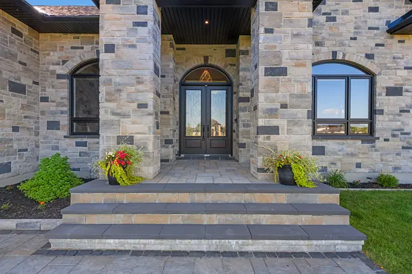 324 Hedley WAY, Kanata, ON K2W 0E4