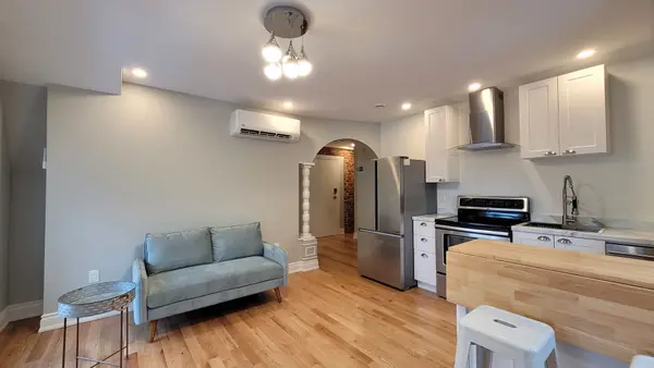 157 James ST #302, Ottawa Centre, ON K1R 5M4