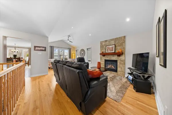 35 Honore CRES, The Nation, ON K0A 2M0