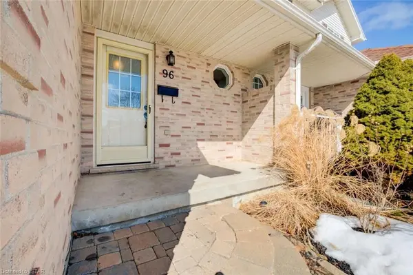 96 Reid CT, London North, ON N6G 5A6