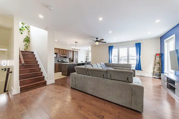 106 Bert Hall ST, Arnprior, ON K7S 0G9