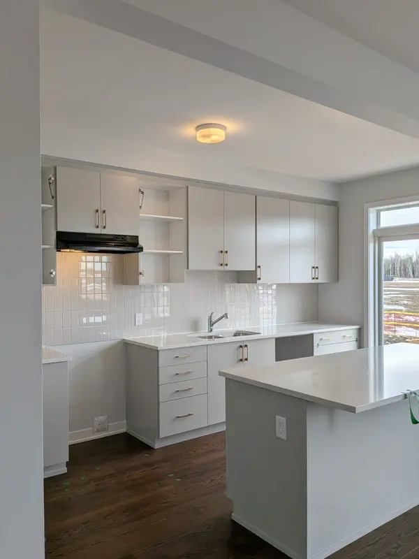 482 Patrick ST, North Grenville, ON K0G 1J0