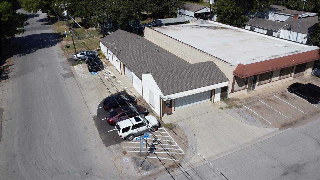 1401 Oak Knoll Drive, Haltom City, TX 76117