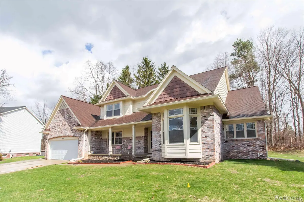 20732 Hannah CT, Novi, MI 48375