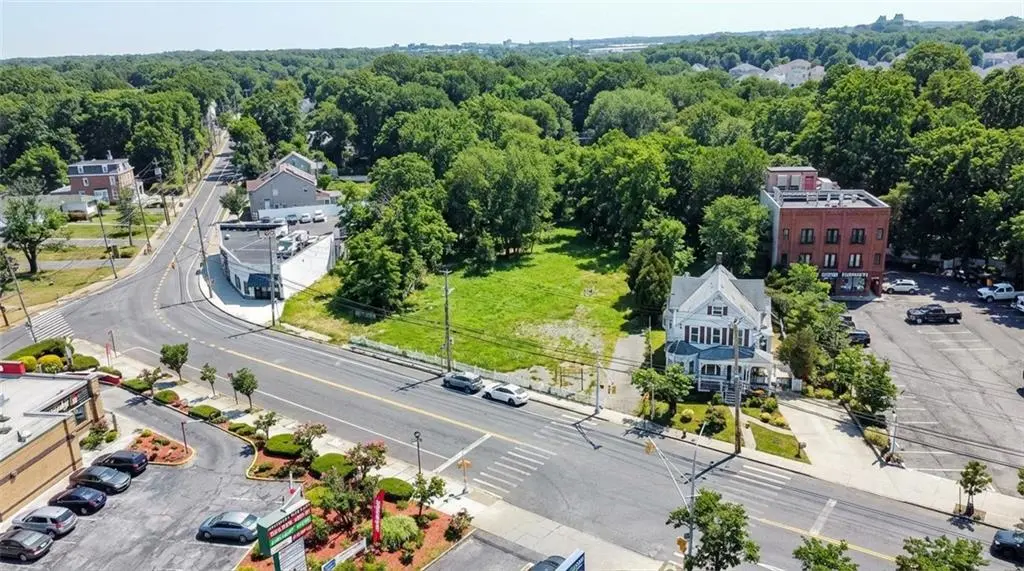 6401 Amboy RD, Staten  Island, NY 10309