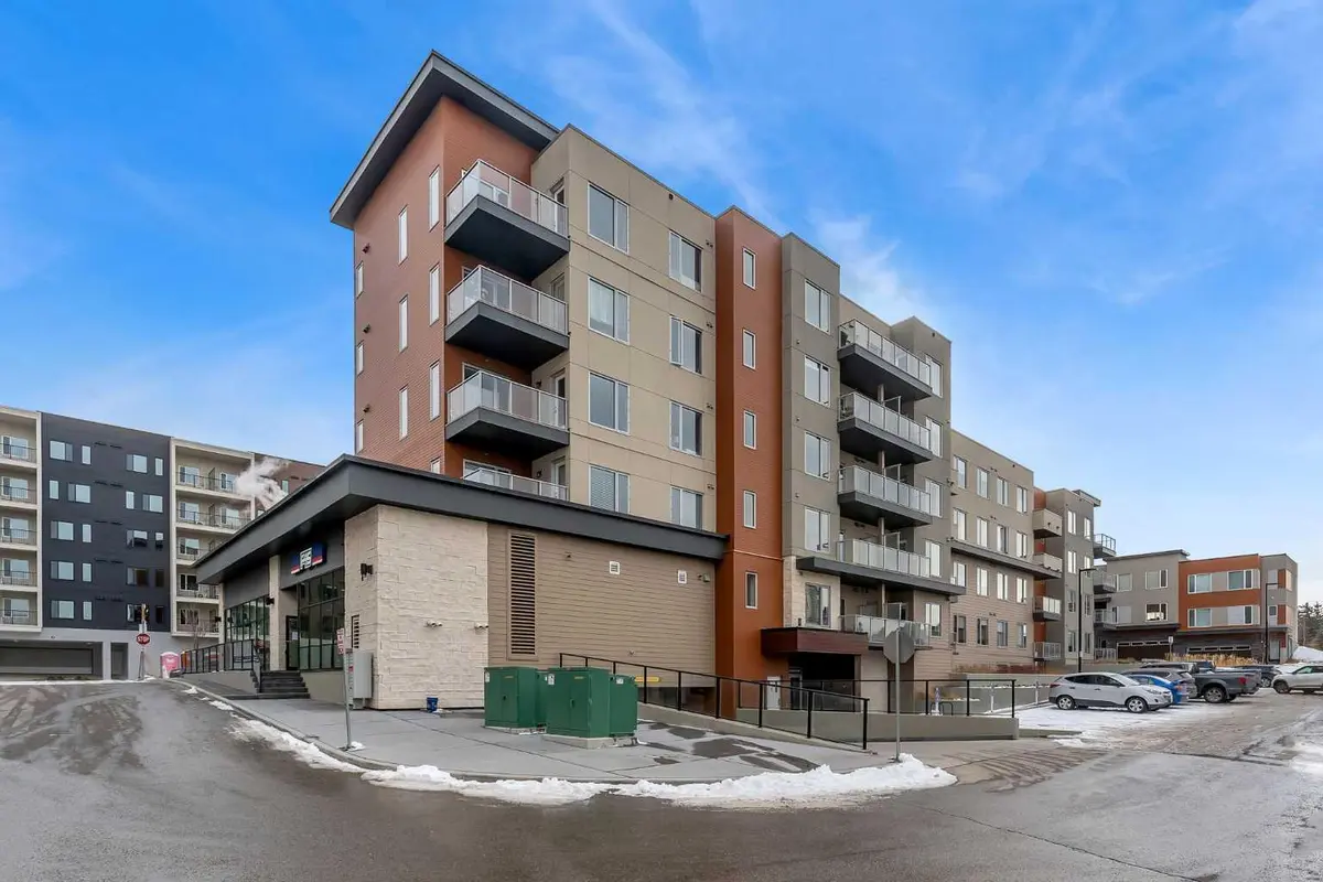 71 Shawnee Common SW #301, Calgary, AB T2Y 0R2