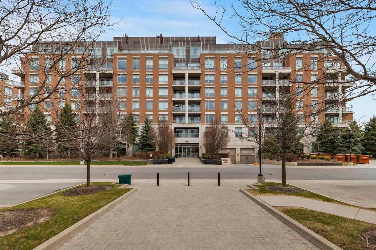 2470 Prince Michael DR #708, Oakville, ON L6H 0G9