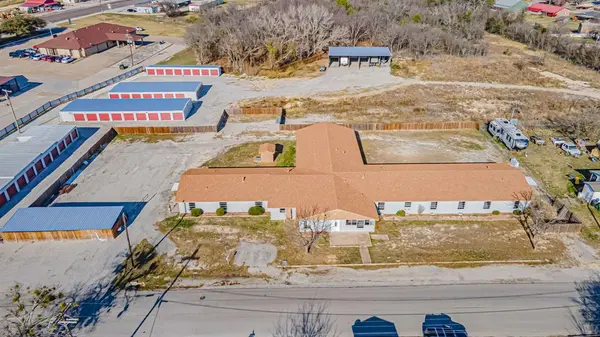 202 E Clinton Street, Dublin, TX 76446