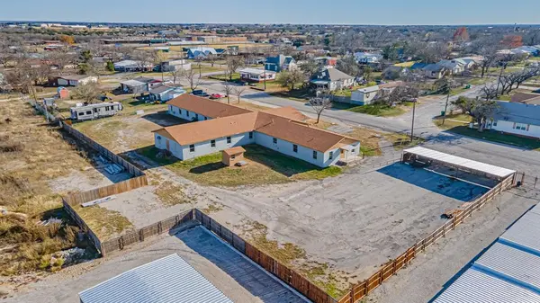 202 E Clinton Street, Dublin, TX 76446