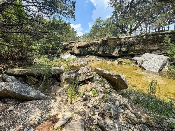 515 Big Creek Road, Blanco, TX 78606