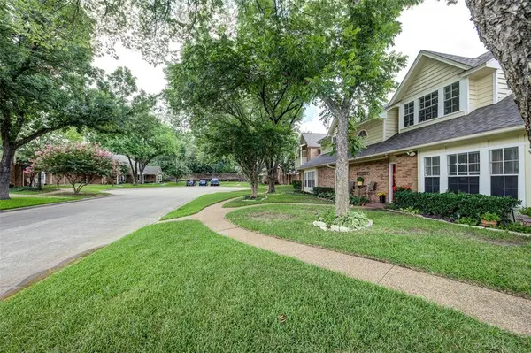 3602 Soft Wind Court, Grapevine, TX 76051