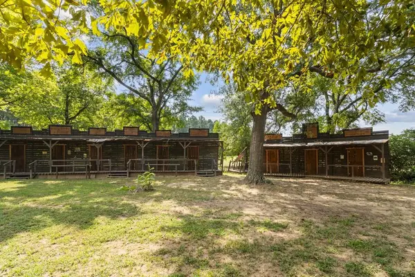 750 N US HIGHWAY 287, Palestine, TX 75803