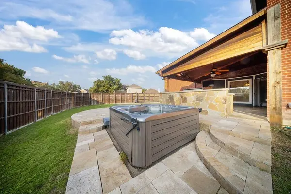 3912 Willow Bend Drive, The Colony, TX 75056