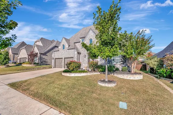 1117 Thornhill Way, Roanoke, TX 76262