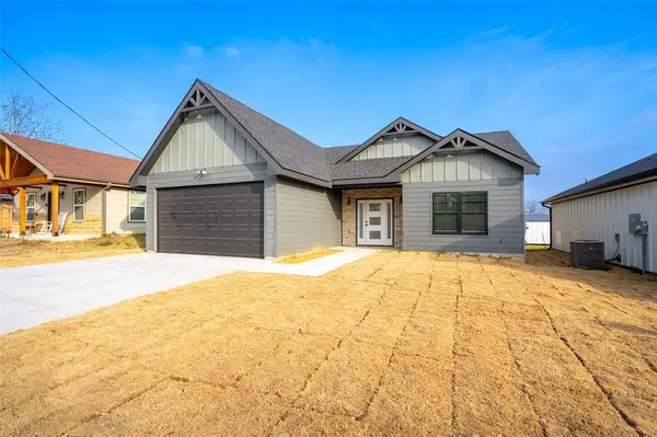 350 E Travis Street, Dublin, TX 76446