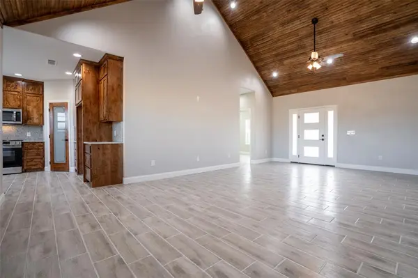 350 E Travis Street, Dublin, TX 76446