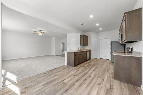 6332 Emerald Tree Lane, Dallas, TX 75241