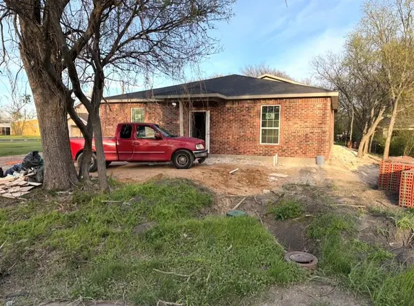 3350 Balomede Street, Lancaster, TX 75134