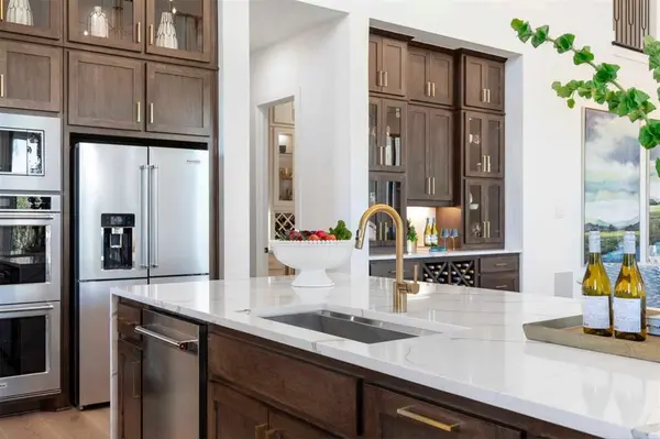 324 Bristol Valley Court, Heath, TX 75032