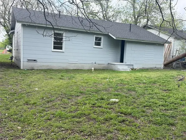 713 Jefferson Street, Hillsboro, TX 76645