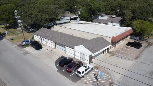 1401 Oak Knoll Drive, Haltom City, TX 76117