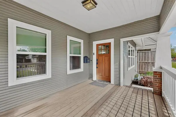 835 S Edgefield Avenue, Dallas, TX 75208