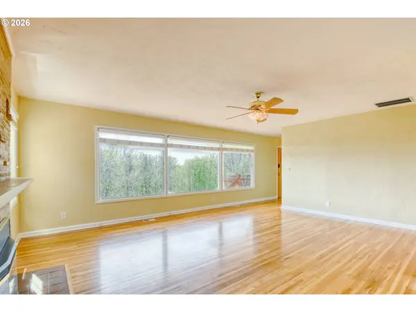 207 NW ELLIS AVE, Pendleton, OR 97801