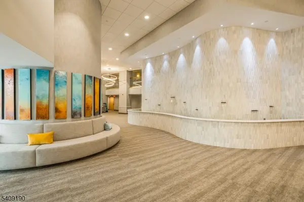 10 Smith Manor Blvd #121, West Orange Twp., NJ 07052