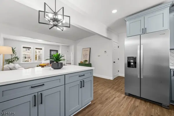 18 Hilton Ave, Maplewood Twp., NJ 07040