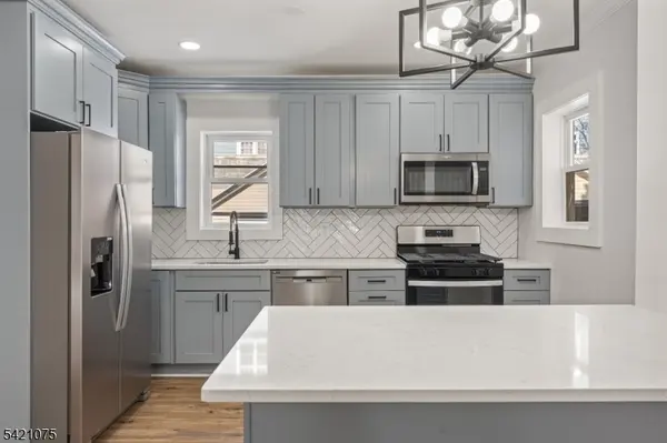 18 Hilton Ave, Maplewood Twp., NJ 07040