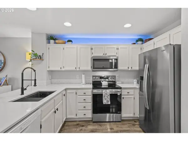 42017 NW ELMHURST CT, Banks, OR 97106