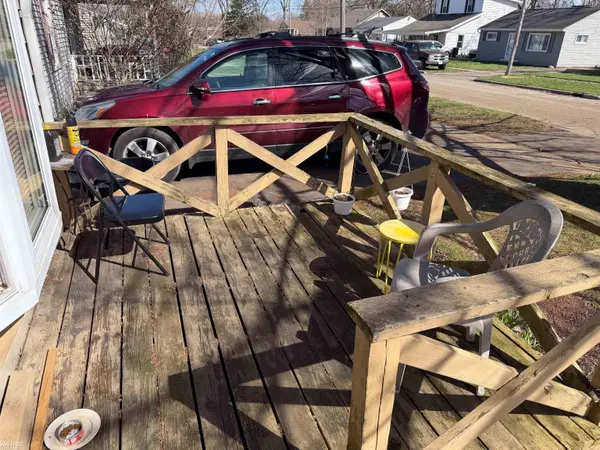 1387 Webber AVE, Burton, MI 48529