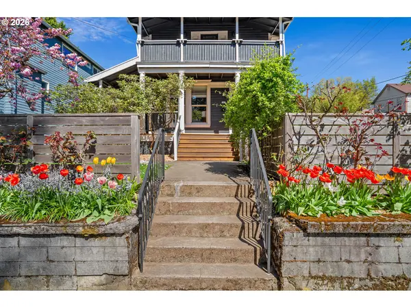 737/741 NE SKIDMORE ST, Portland, OR 97211