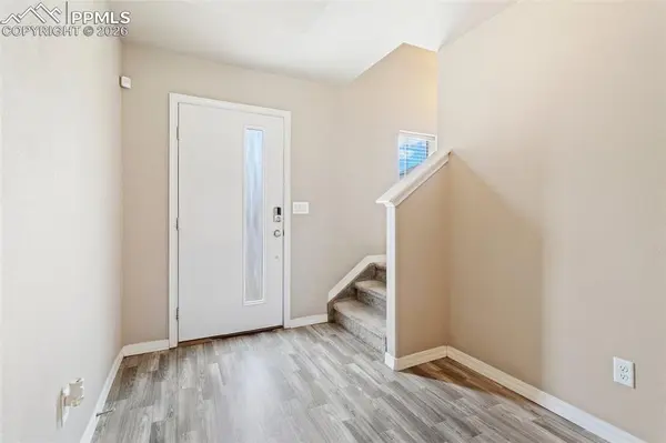 834 Grissom DR, Colorado Springs, CO 80915