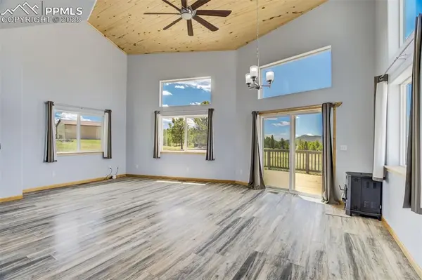 85 Estes CIR, Florissant, CO 80816