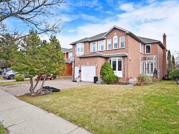 5 Jardin Hill CT, Toronto C15, ON M2H 3R8