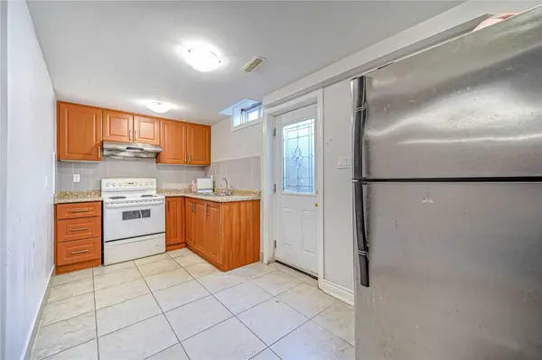 47 Whiteleaf CRES #Bsmt, Toronto E07, ON M1V 3G1