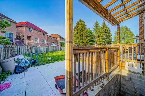47 Whiteleaf CRES #Bsmt, Toronto E07, ON M1V 3G1