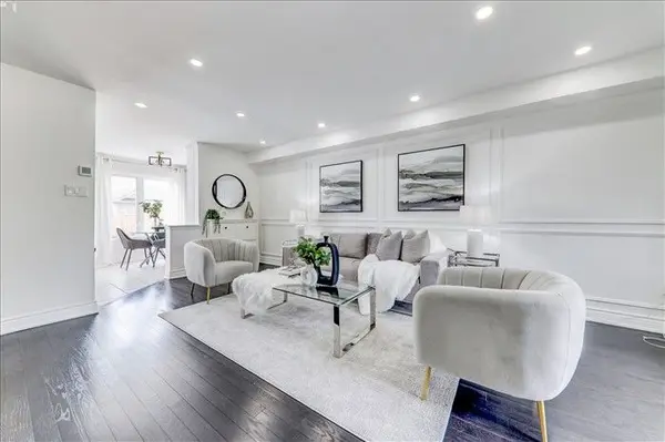 76 Gas Lamp LN, Markham, ON L6B 0H7