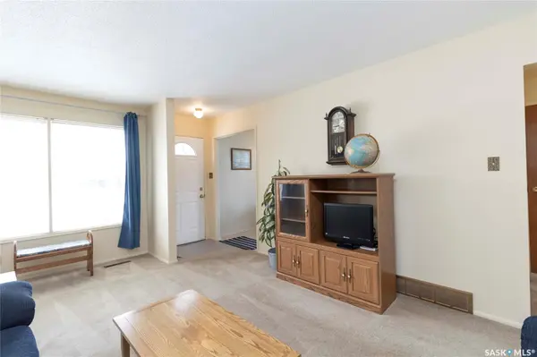 24 Anderson CRESCENT, Saskatoon, SK S7H 3Z8