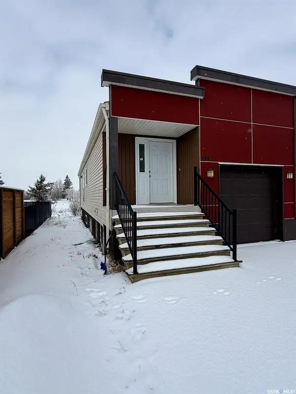 179 Chateau CRESCENT, Pilot Butte, SK S0G 3Z0
