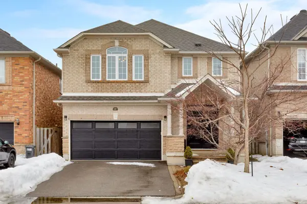 2240 Osprey LN, Oakville, ON L6M 3Z8