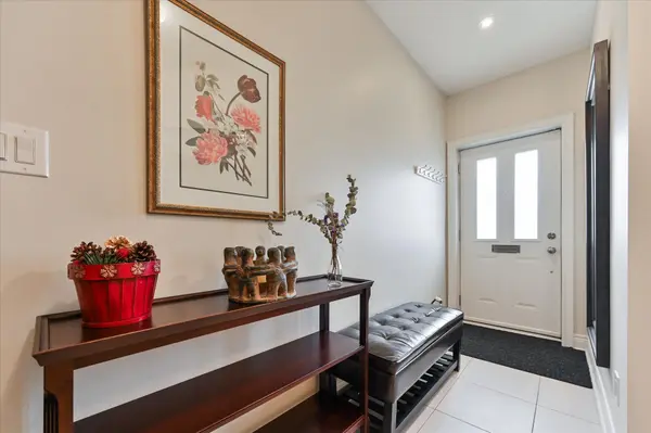 1860 Burnhamthorpe RD E, Mississauga, ON L4X 2S5