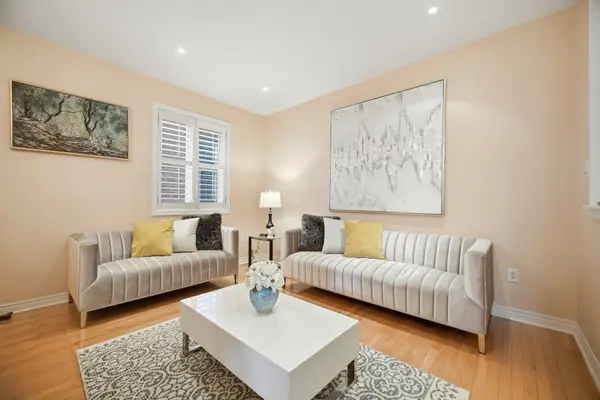 48 Valleyside TRL, Brampton, ON L6P 2G2