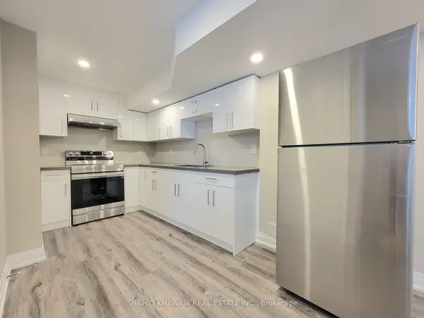 3309 Merion GDNS #BSMT, Oakville, ON L6M 5K9