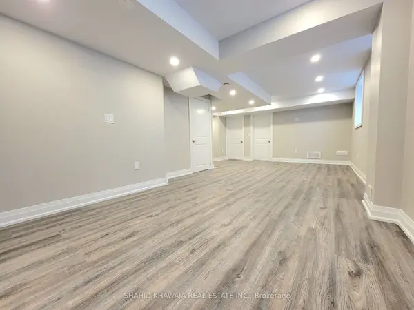 3309 Merion GDNS #BSMT, Oakville, ON L6M 5K9